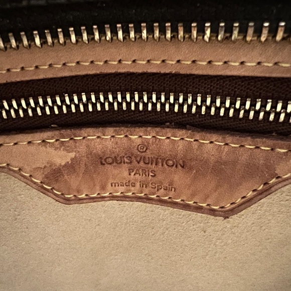 Louis Vuitton tote - Picture 8 of 8